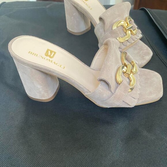 Bruno Magli M Tan Suede Sandals - Picture 6 of 6
